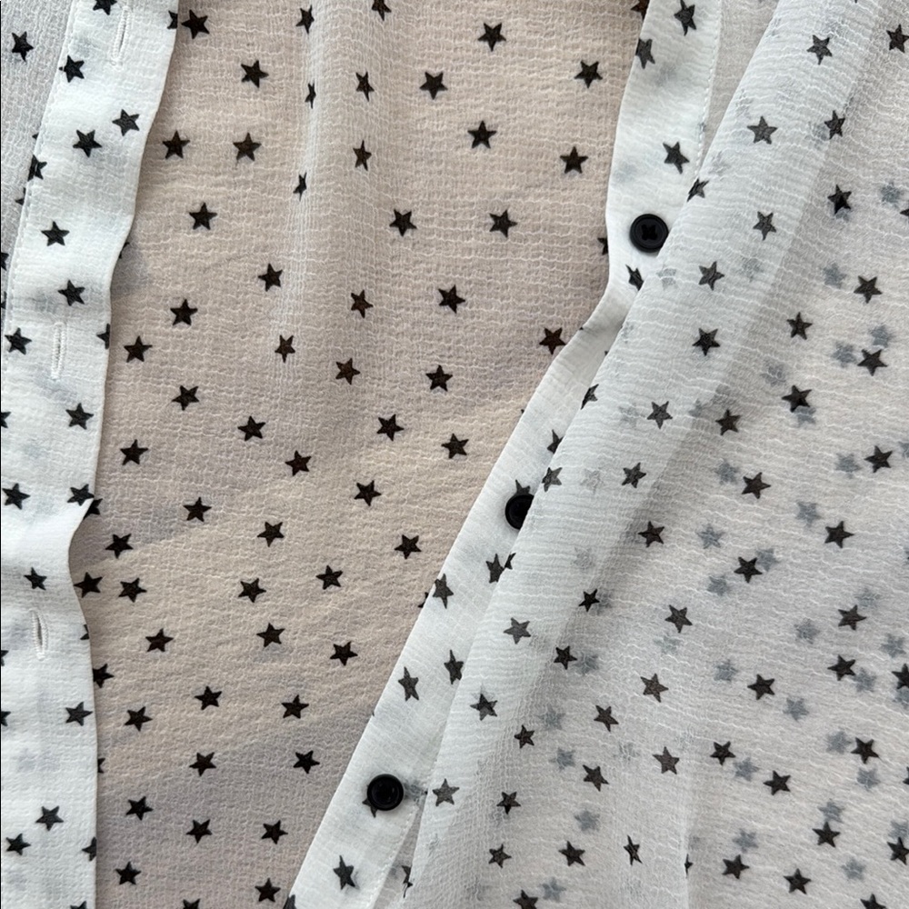 BB Dakota Sheer button down Blouse with Star Pattern medium like new - Picture 11 of 13